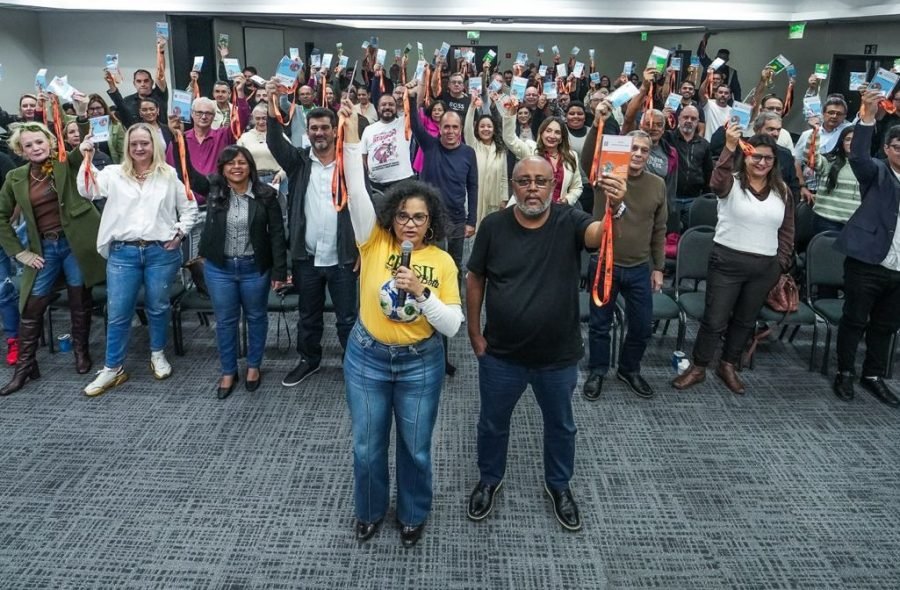 Encontro Nacional do Bradesco aprova pauta de reivindicações e plano de lutas para a Campanha Nacional 2026
