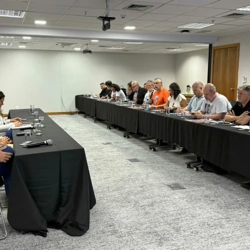 Caixa frustra empregados ao não apresentar proposta para o Saúde Caixa