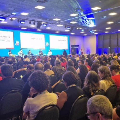 27ª Conferência Nacional debate democracia, impactos da tecnologia e revisão do sistema financeiro