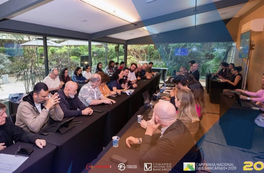 Caixa apresenta proposta para o Saúde Caixa e negociações avançam em carreira e remuneração variável