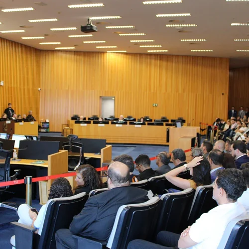 TST encerra greve da Caixa e determina retorno ao trabalho nesta quarta-feira (29)
